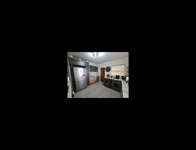 3 BEDROOM TOWNHOUSE FOR SALE IN GOLDEN FIELDS ESTATE